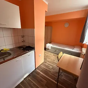 Budget Station Apartmenthostel Sen 14 , Munich Germany